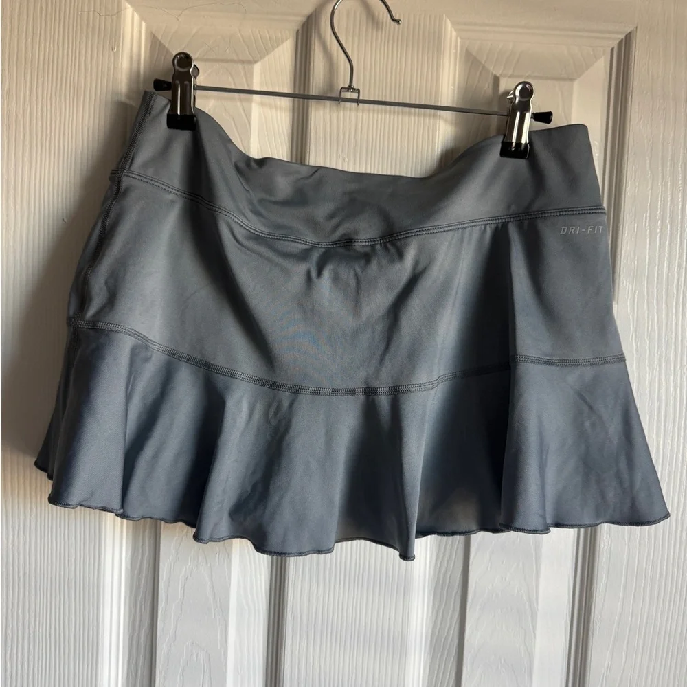 NIKE VINTAGE Gray Skort Athletic Golf Running Low Rise Skirt Shorts Pleated Sz M